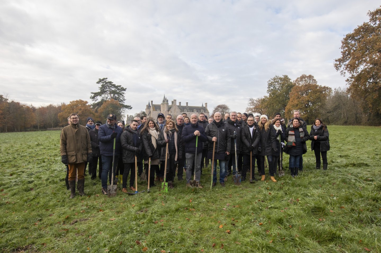 Retour en images sur le premier projet de plantation de « Caring for Forest »